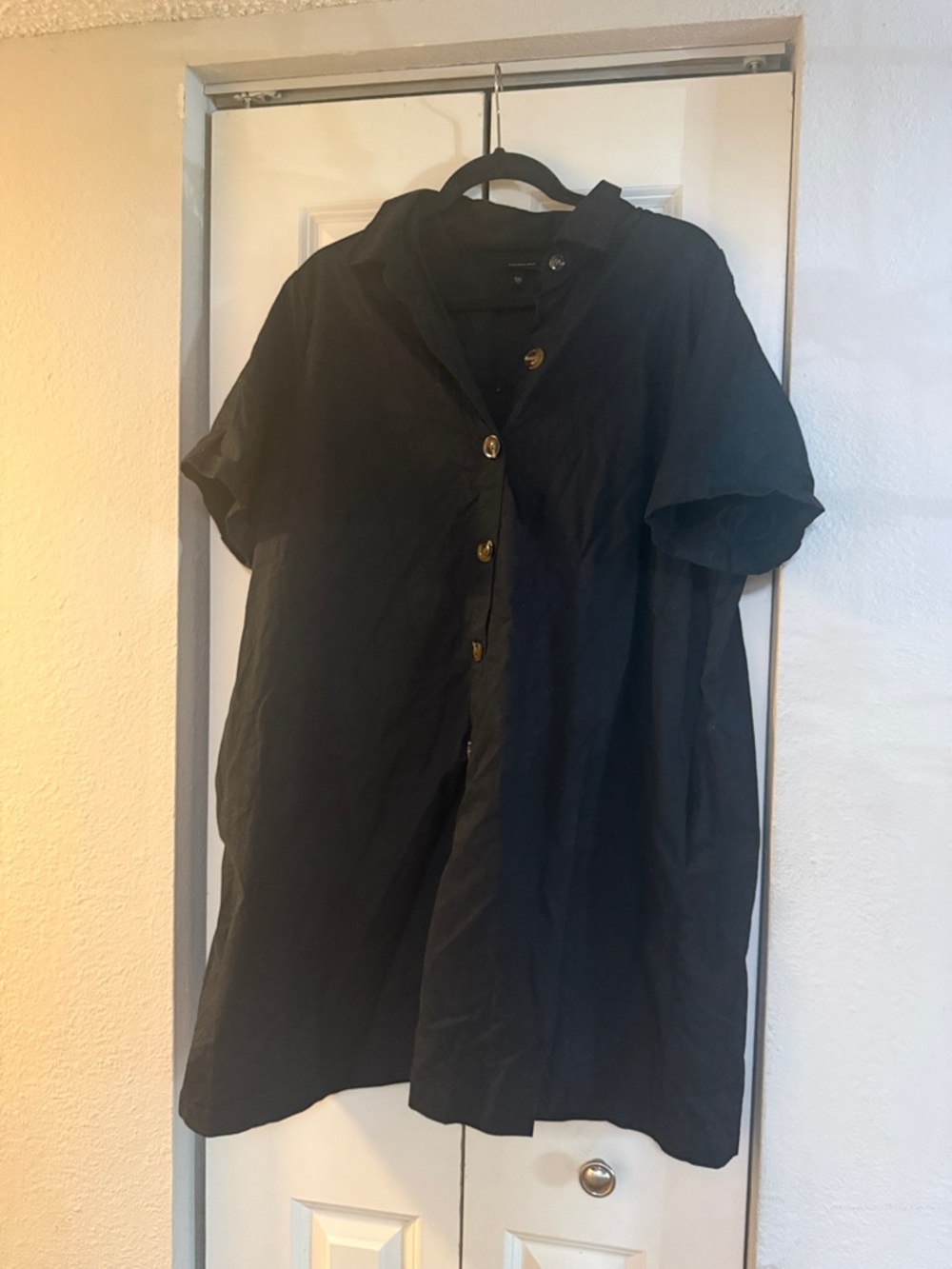 Black Short-Sleeve Button-Front Dress Size XXL